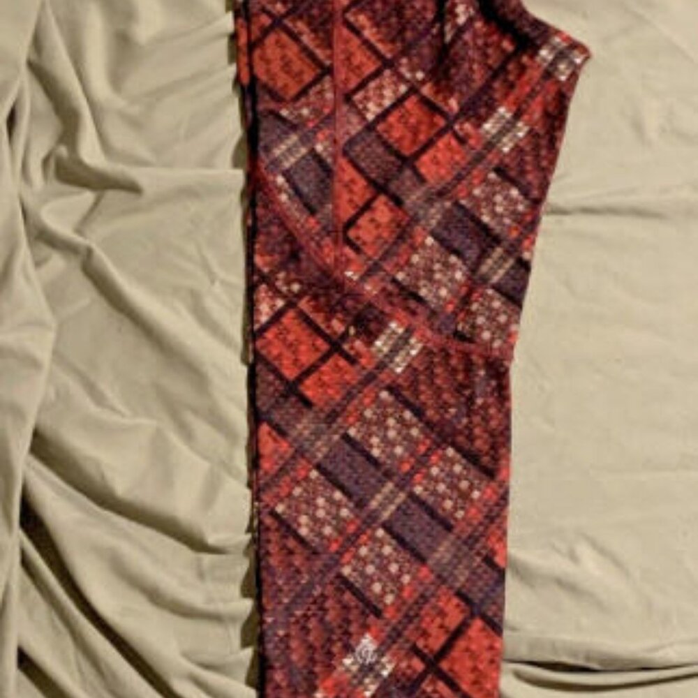Champion Master Plaid Red High Rise Sculpt Leggings Women’s Med 7/8 Side Pockets